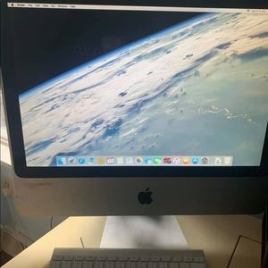 Apple desktop computer !
